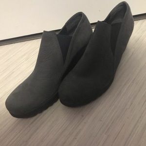 The Flexx 7 1/2 Wedges